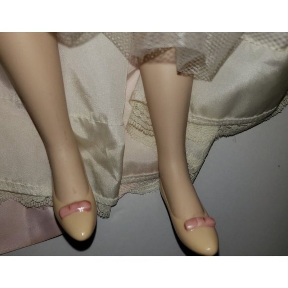 Lenox 22" Porcelain Doll Evening at the Gala Limited Ed. 1992 - Picture 7 of 11